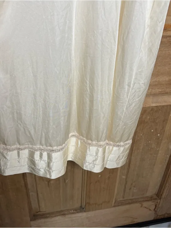 Women's Cream Satin Slip Dress with Lace Trim S/M - Image 7