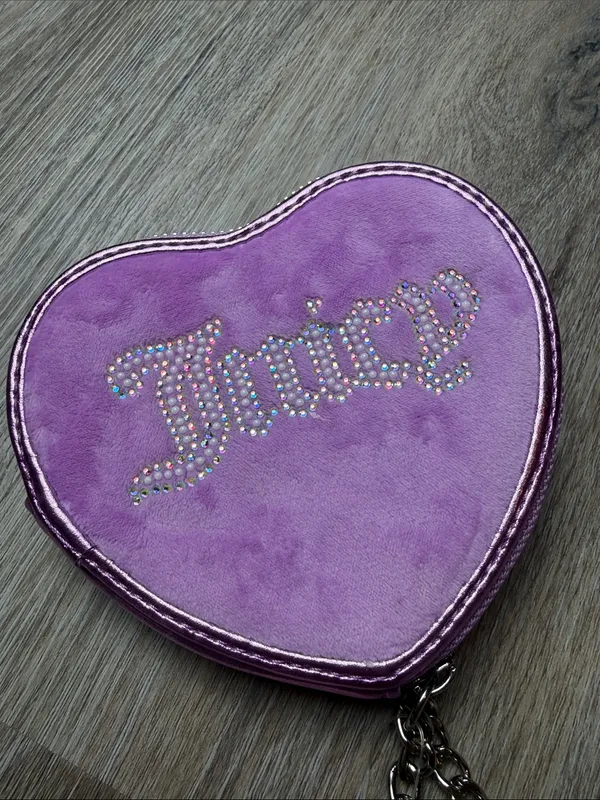 Juicy Couture Y2K Violet Heart Zip Around Coin Purse/Wallet/Wristlet - Image 2