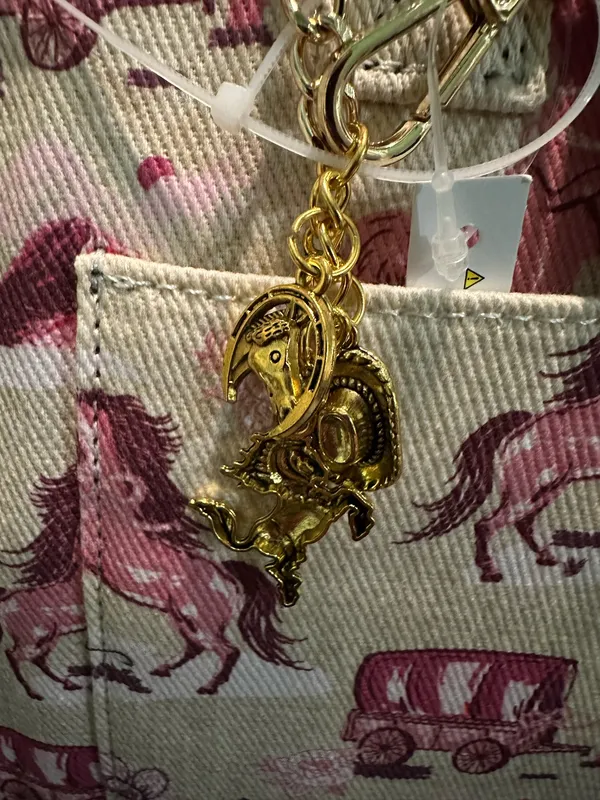 VIRAL Betsey Johnson pink horse rodeo western bag - Image 2