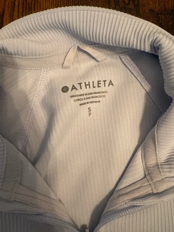 light blue Athleta sportswear jacket - Image 2