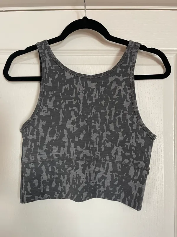 Lululemon tank (6) - Image 3