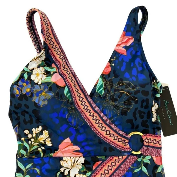 NWT AQUA‎ GREEN Women's Floral Wrap Front One Piece Swimsuit Size Small - Image 6