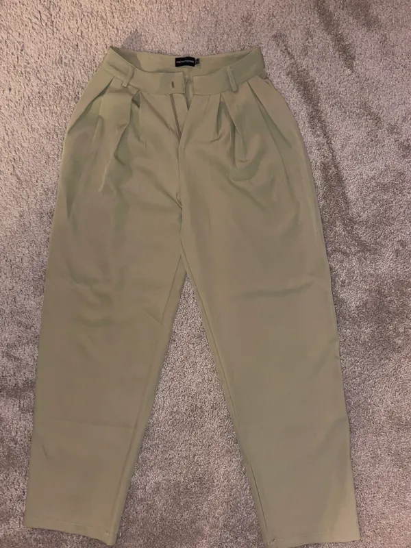 Pretty Little Thing Green Trouser Set - Image 2