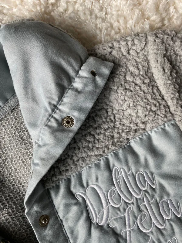 Comfort Colors Delta Zeta Sherpa Pullover - Image 3