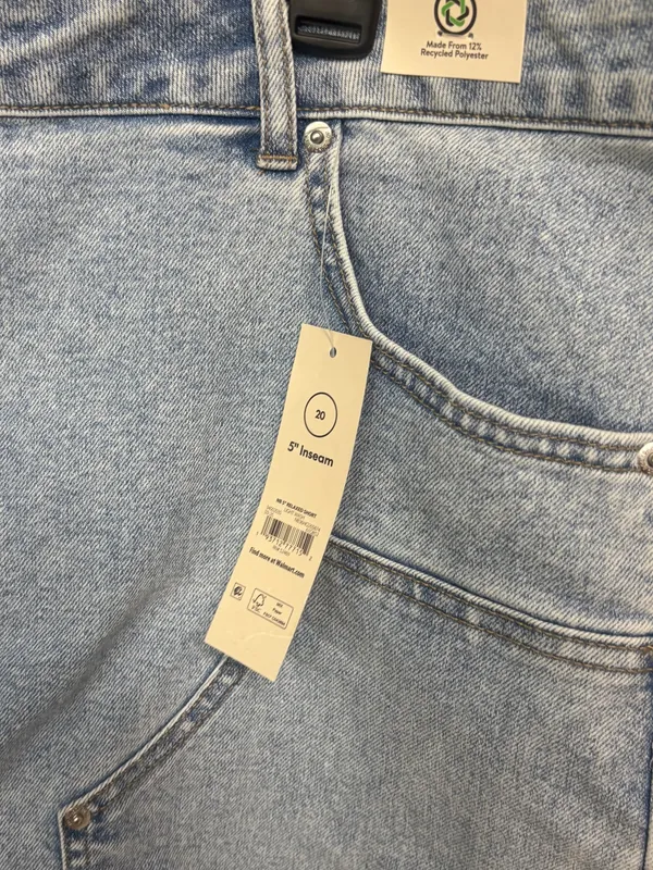 No boundaries Jean shorts size 20 - Image 4