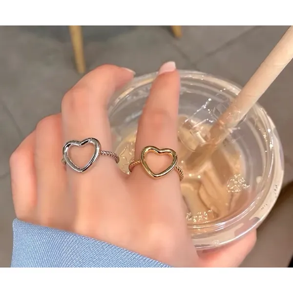 Boutique NEW Women's 14k Gold Plated .925 Twist Band‎ Ring, Adjustable - Image 5