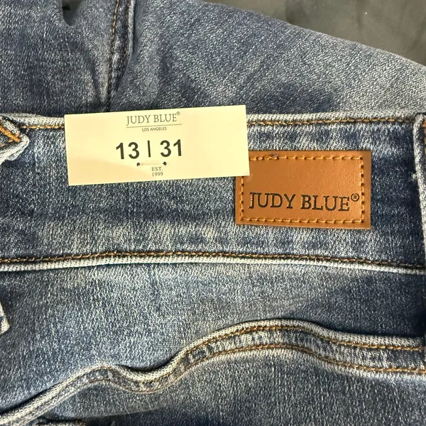 Judy Blue Baylor High Rise Button Detail Wide Leg Jean, Indigo, 13/31 - Image 3