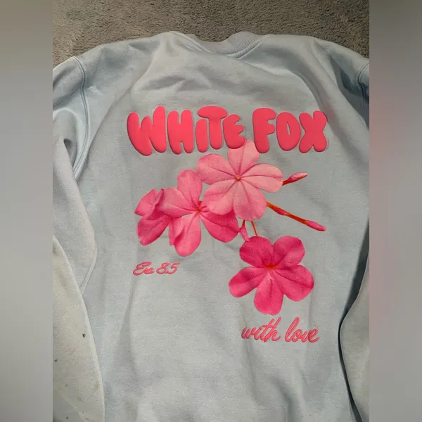 White fox with love & Romance era 8.5 sweatshirt - Image 12