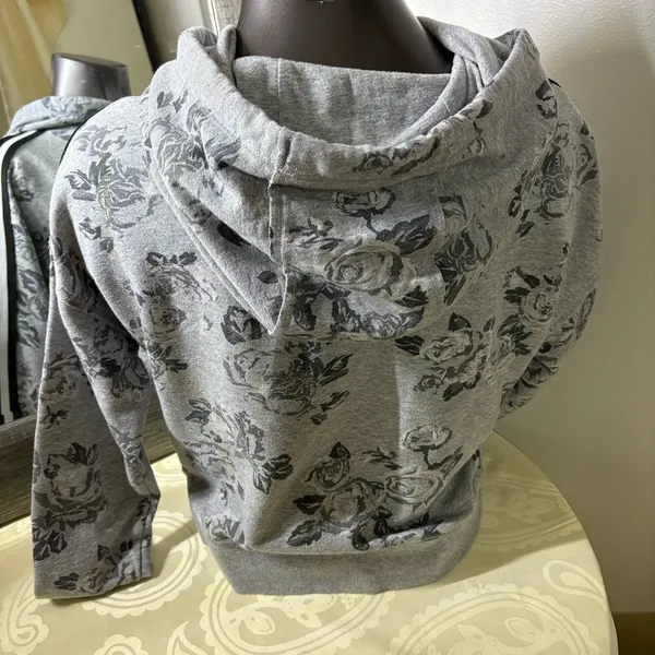 Calvin Klein Gray Floral Hoodie Sweater - Image 8