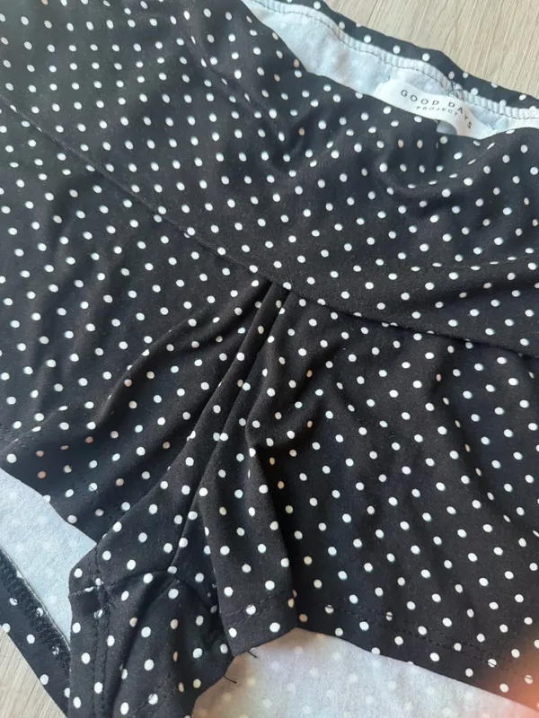 Polka dot fold over shorts!! Black Size M - Image 3