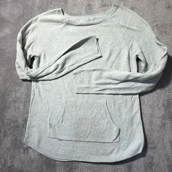 Barefoot Dreams CozyChic Ultra Lite Sweater XS Gray Long Sleeve Kangaroo Pocket - Image 7