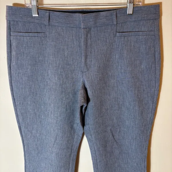 Banana Republic Sloan Pants‎ Size 12S Textured Blue - Image 2