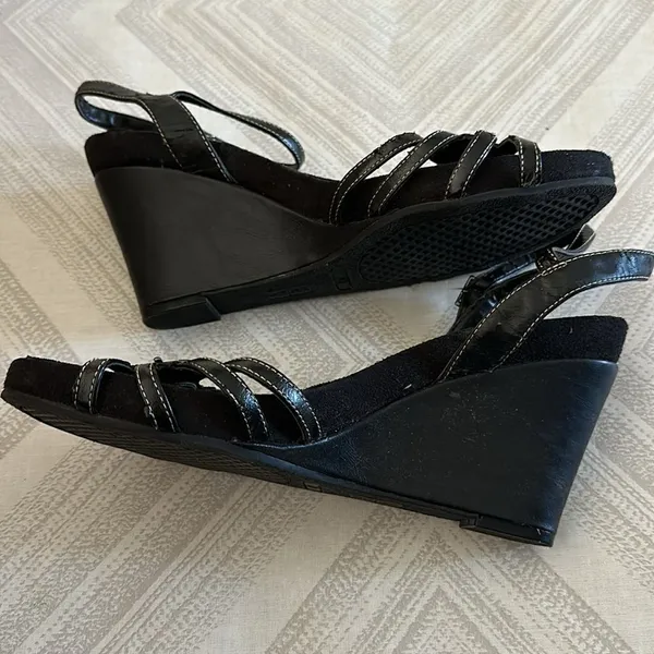 A2 Women’s Black Strappy Wedge Sandals - Size 10 - Image 3