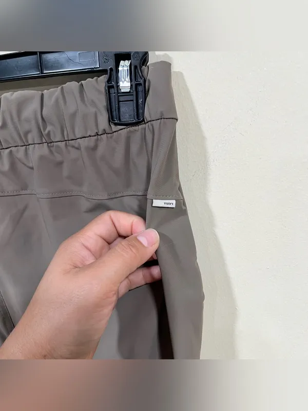 Vuori Miles Ankle Pant Women's Performance Pants Beige / Clay /Willow Grey small - Image 11