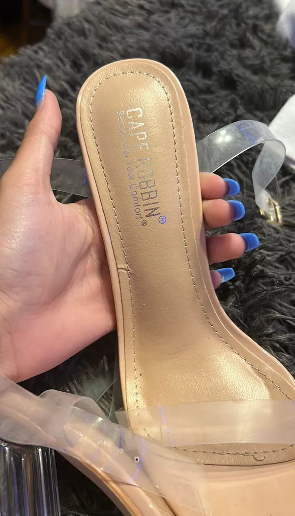 Amazon Heels - Image 3