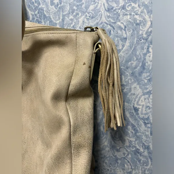 HOBO International Sheila Medium Satchel MISSING SHOULDER STRAP - Image 2