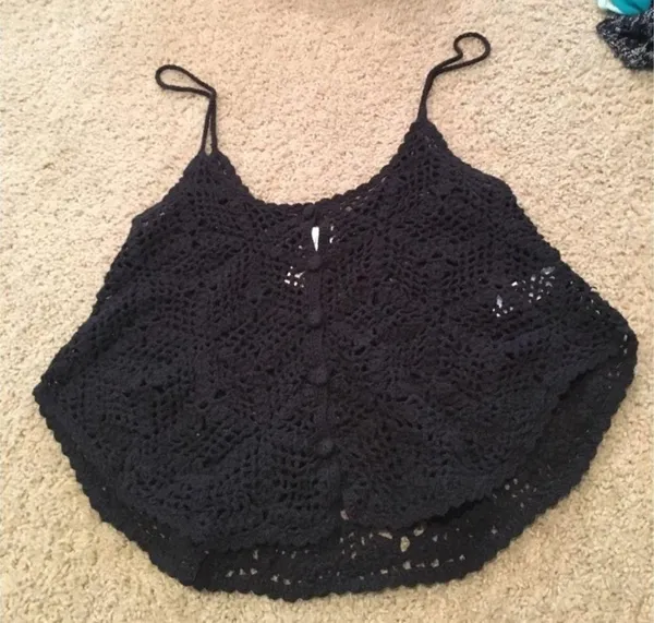 Black knit spaghetti strap top never worn - Image 4