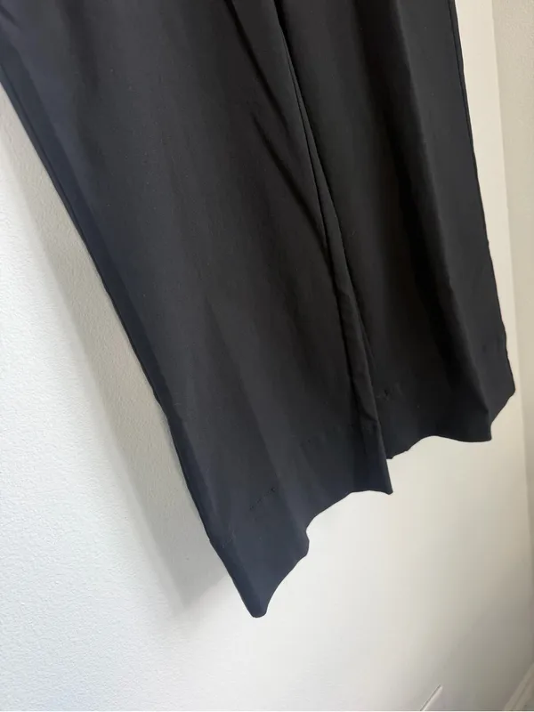 Classic Black Wide Leg Crop Dress Pants - Image 3