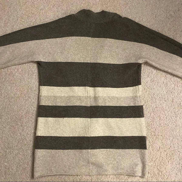 Old Navy Stripe‎ Cardigan Size XS - Image 3