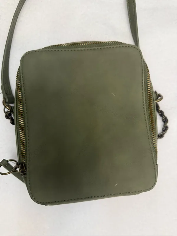 Universal Threads Olive Green Crossbody with Twisted Chain - Image 4