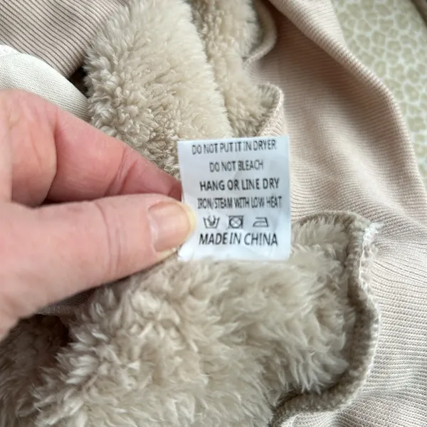 NWOT Chuncky Fleece 1/4 Zip Hoodie size S cream/light tan - Image 12