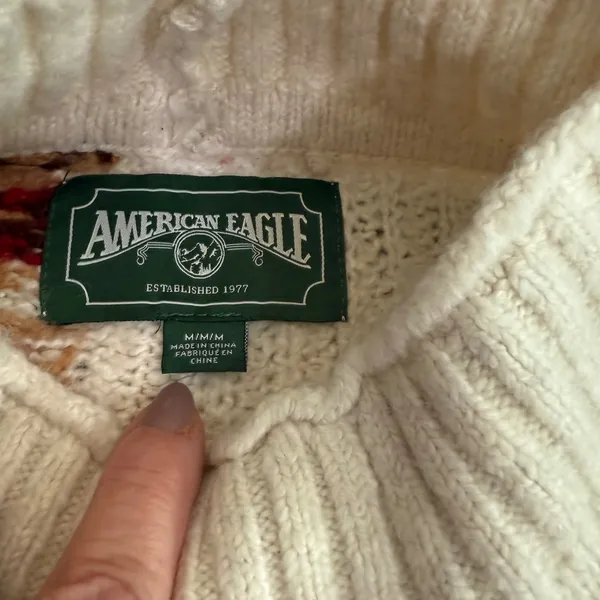 American‎ Eagle Patchwork Fair Isle Snowflake Mock Neck Sweater Medium Cream Red - Image 2