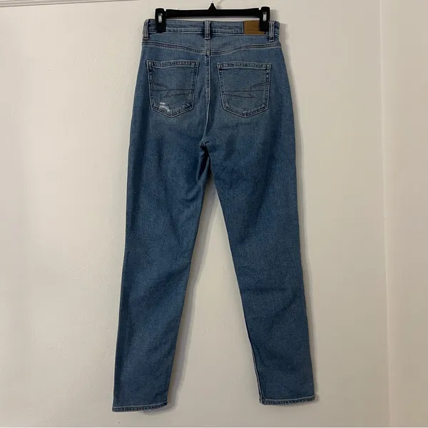American Eagle Stretch Mom Jean Blue size 4 Long semi distressed look - Image 3