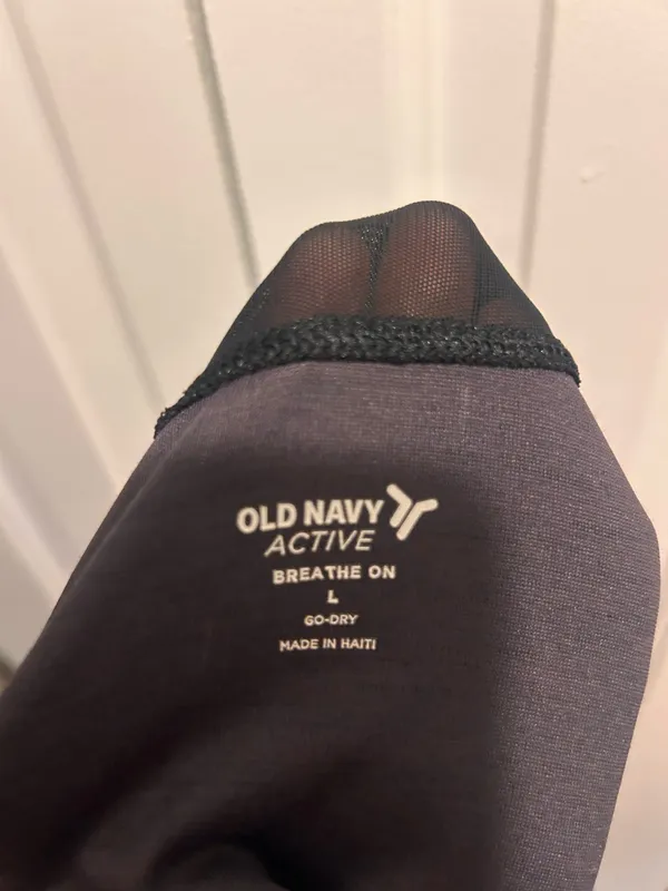 Old Navy Active Breathe On Tank Top - Image 3