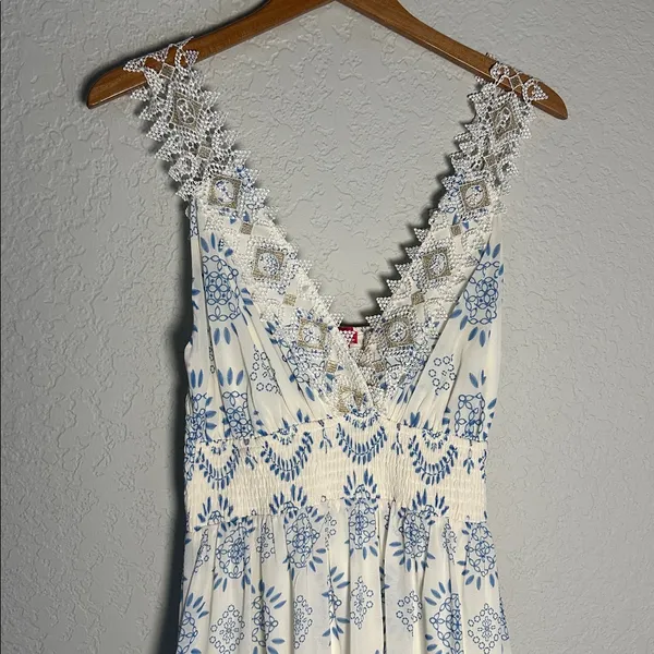 NEW Flying Tomato White Blue Lace Tiered Dress Grecian Vacation Resortwear - Image 4