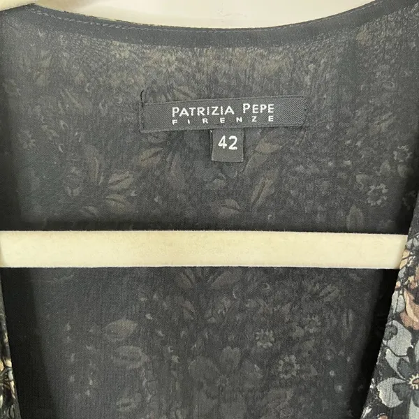 Patrizia Pepe Ditsy Floral Tie Front‎ Flowy Short Sleeve Dress - Image 6