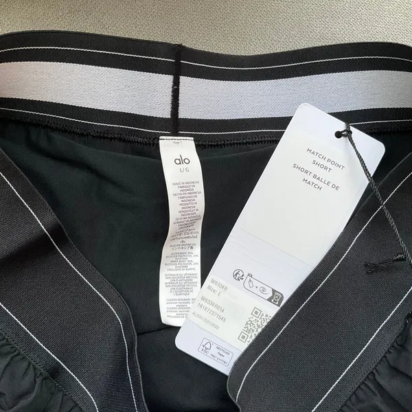 Alo Yoga Match Point Short Black M - Image 3