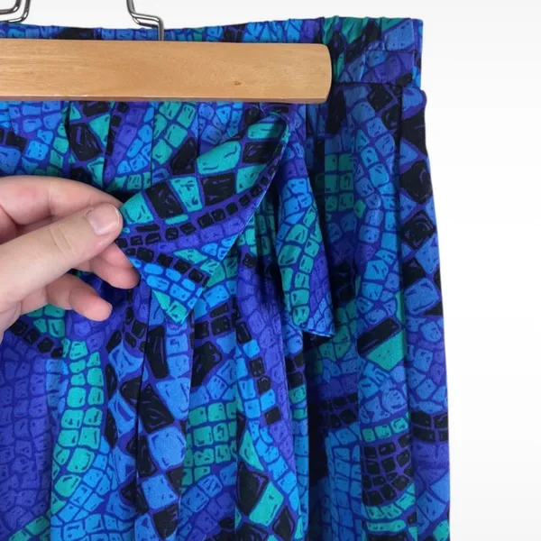 Vintage Jantzen Women’s Size Medium Faux Wrap Skirt Blue Purple Green Black - Image 2