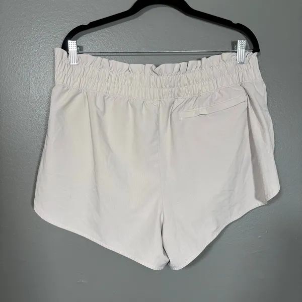 FLX Athletic Gym Shorts Light Gray Elastic Waist Athleisure - Women's size XL - Image 7