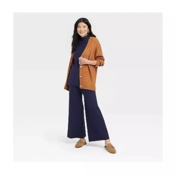 A new day size large women’s Navy wide leg sweater knit Pants - Image 2