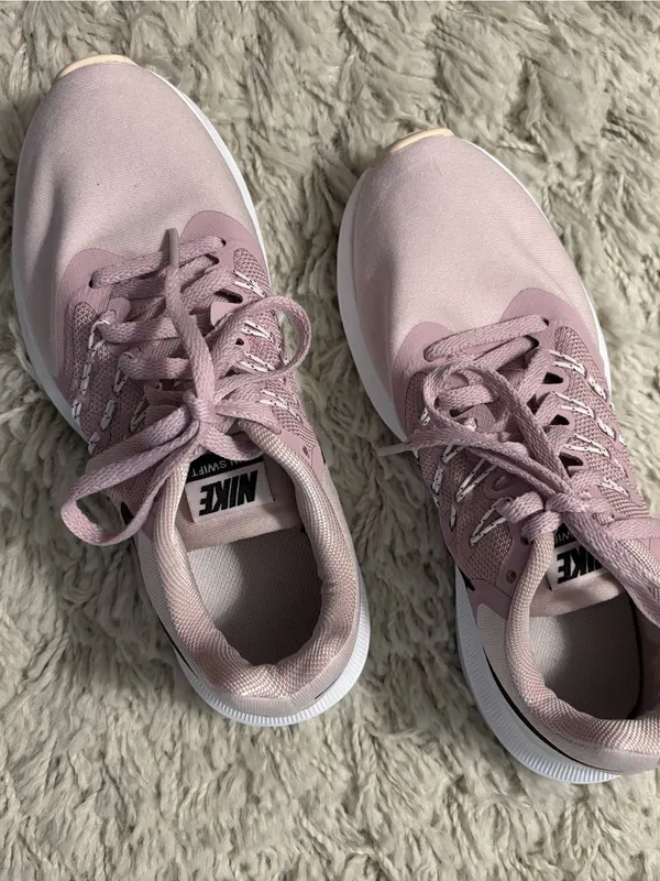 Nike “Run Swift” Women’s Size 6.5 Plum Chalk Color - Image 16