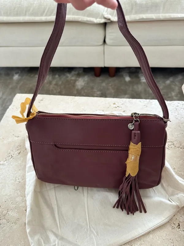 HOBO kole shoulder bag soft leather berry - Image 7
