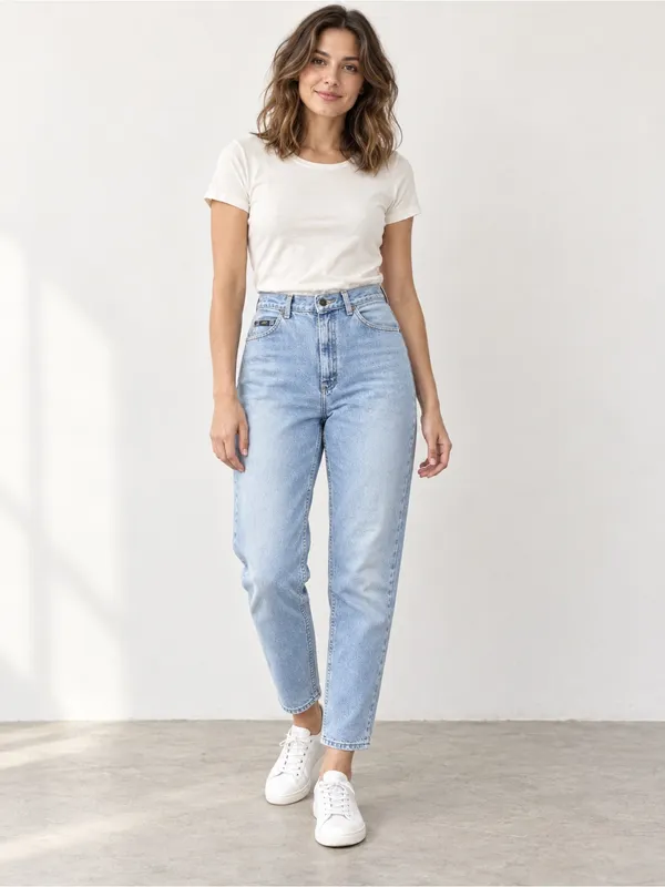 Vintage Lee Women’s High-Rise Mom Jeans Light Wash Tapered Leg 27x32 - Image 5