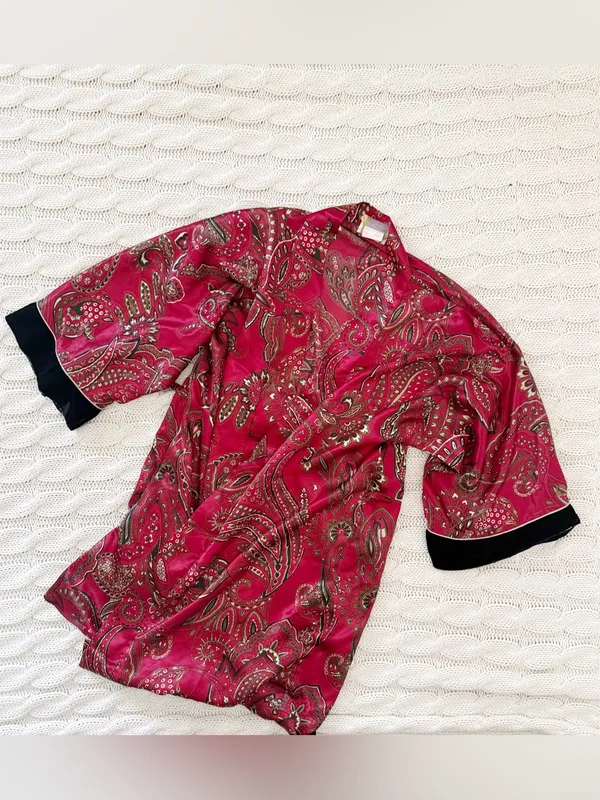 California Dynasty Vintage Paisley Satin Kimono Robe with Black Trim - Image 2