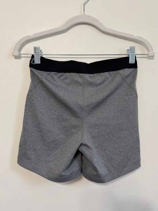 Nike Pro Shorts Size Medium Womens Gray - Image 5