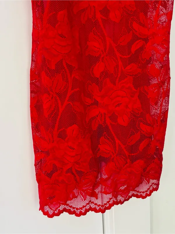 Victoria's Secret red stretch floral lace cami/slip lingerie size small - Image 2
