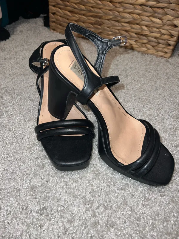 Black Steve Madden Leather Heels - Image 2