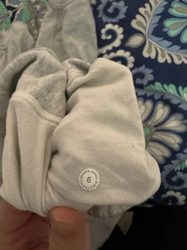 Light Grey Lululemon Scuba Joggers - Image 5