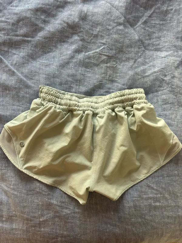 Light Blue Lululemon Hotty Hot 2.5" Low-Rise - Image 2