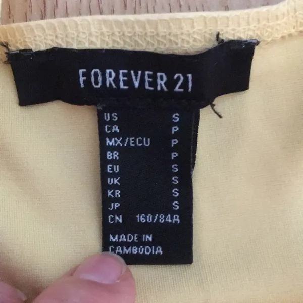 Womens Forever 21 pale yellow mini dress Very Stretchy Soft Size Small - Image 6