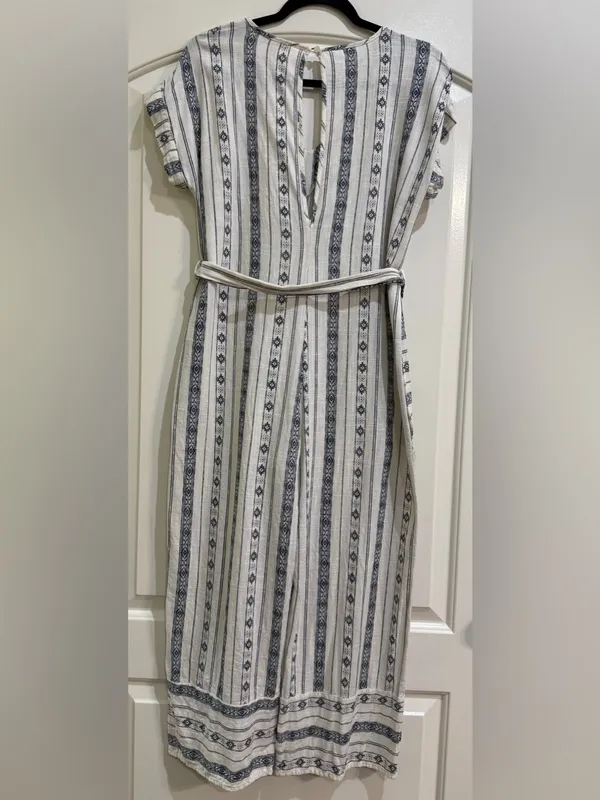 Monteau Los Angelas White and Navy Jumpsuit. Size L - Image 2