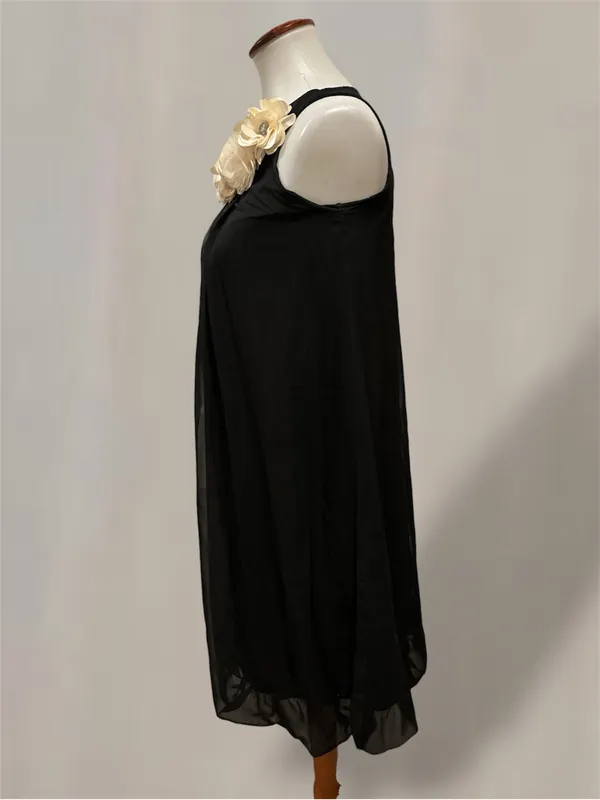 Target Black Floral Rosette Neckline Chiffon Shift Mini Dress XL JRs - Image 3