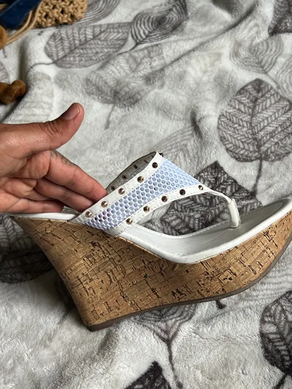 Liliana White Cork Wedge Thong Sandals with Stud Accents - Image 4