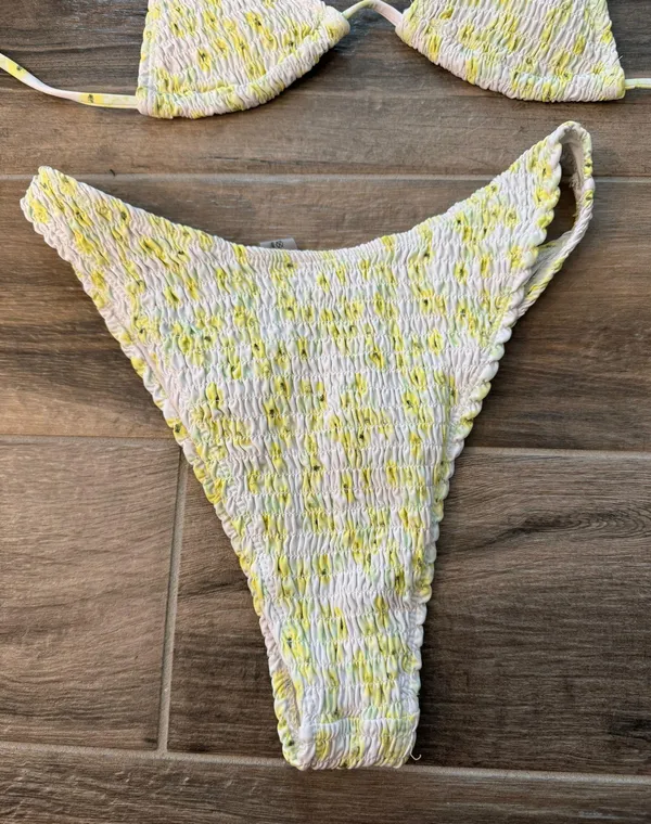 Bikini Set Size M - Image 2