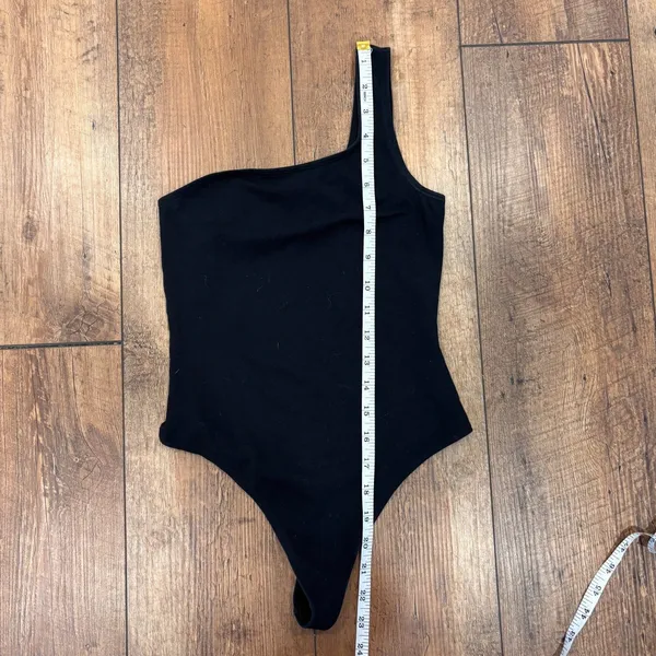 Aritzia TNA Black Cotton One-Shoulder Thong Bodysuit Women's Size XS / 74160 - Image 7