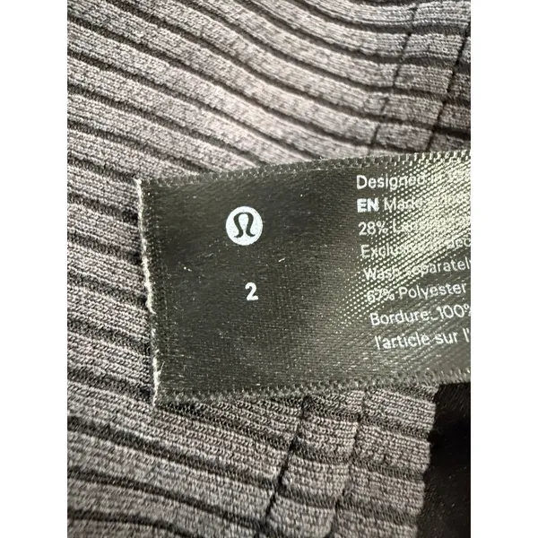 Lululemon‎ RIBBED SOFTSTREME CROPPED TANK BLACK SZ 2 - Image 4